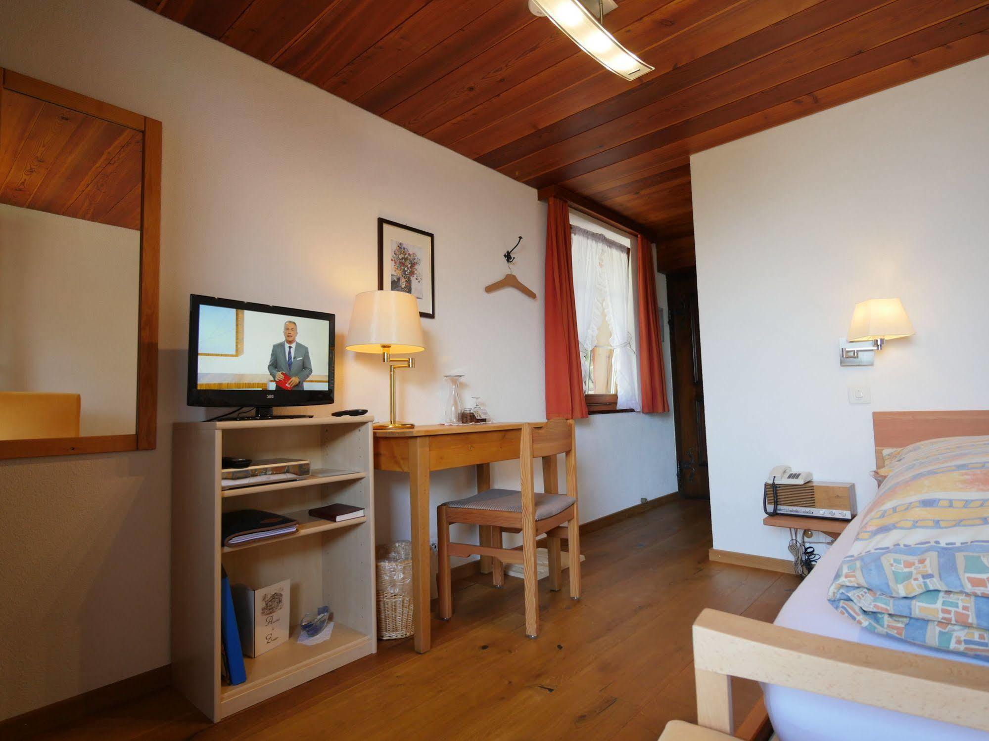 Hotel Alpenblick Zeneggen Exteriér fotografie